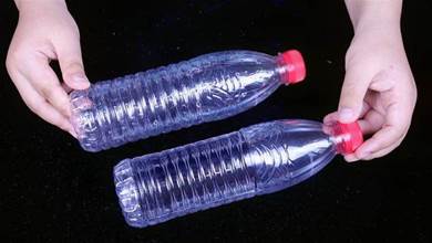 今天才知道，2個空塑膠瓶套一起，別提多實用，解決全家大麻煩